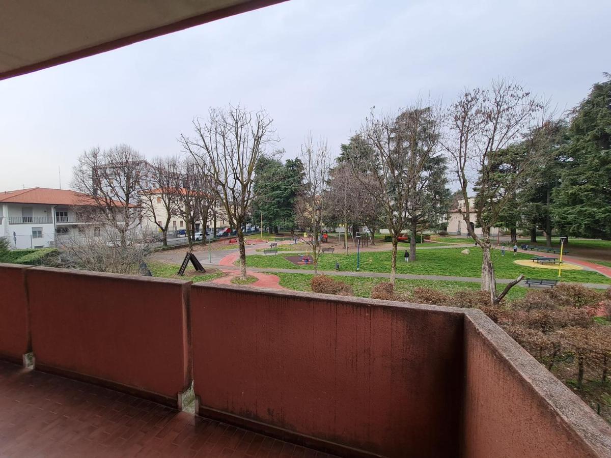 Appartamento La Finestra Sul Parco Dalmine Eksteriør billede